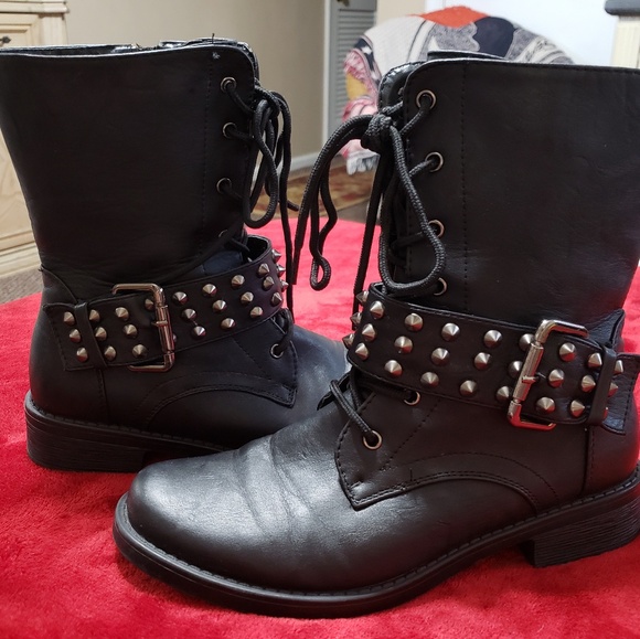 Pink Style Boots - Picture 2 of 2